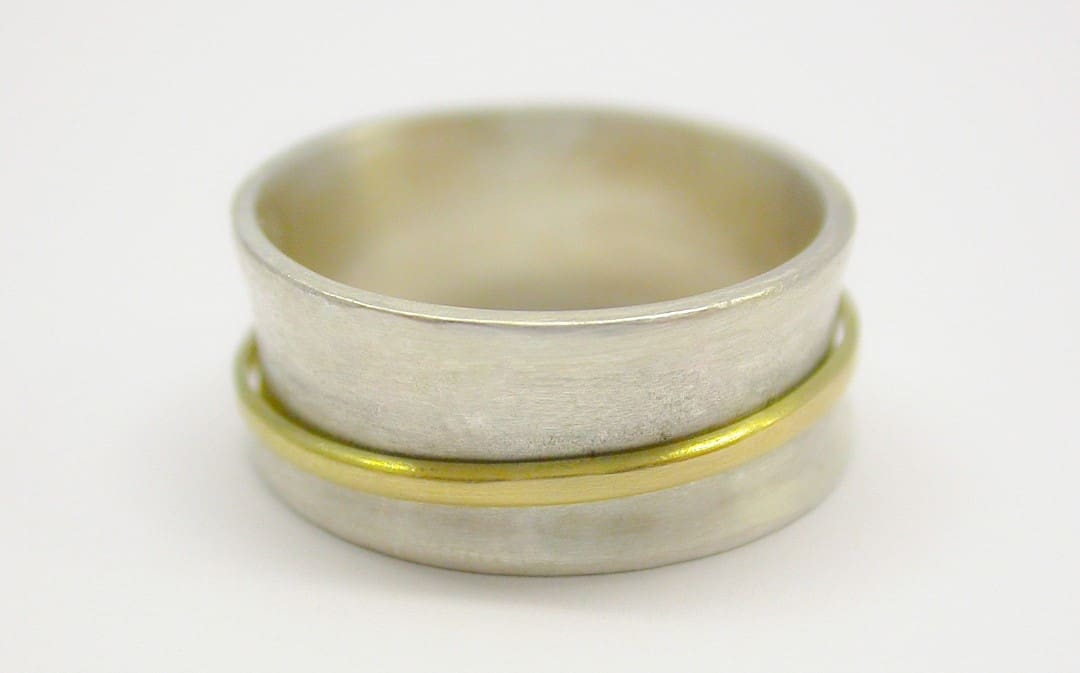 Sterling Silver, Yellow Gold and Garnet Meditation Spinner Ring - Image 3