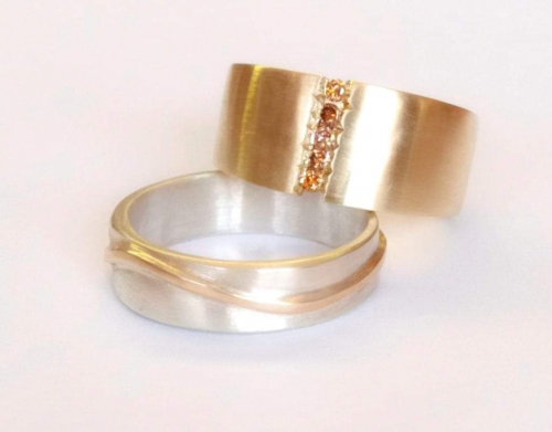 18K yellow and white Gold, champagne Diamond wedding rings