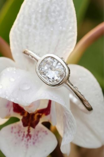 18K white Gold and salt and Pepper Diamond ring