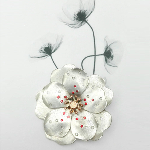 Sterling Silver and faceted Garnets Poppy pendant